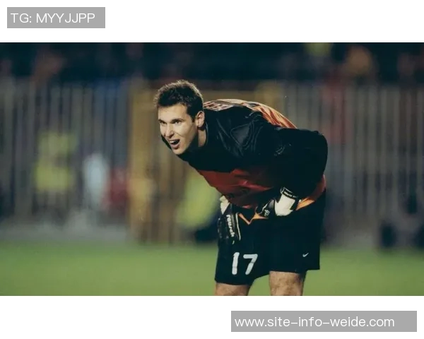 穆里尼奥热爱培养年轻球员赞扬瓦拉内小麦和切赫的潜力与表现 穆里尼奥热爱培养年轻球员赞扬瓦拉内小麦和切赫的潜力与表现