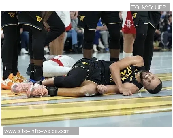 库里股四头肌受伤将缺席约一周球迷松一口气无更严重问题 库里股四头肌受伤将缺席约一周球迷松一口气无更严重问题