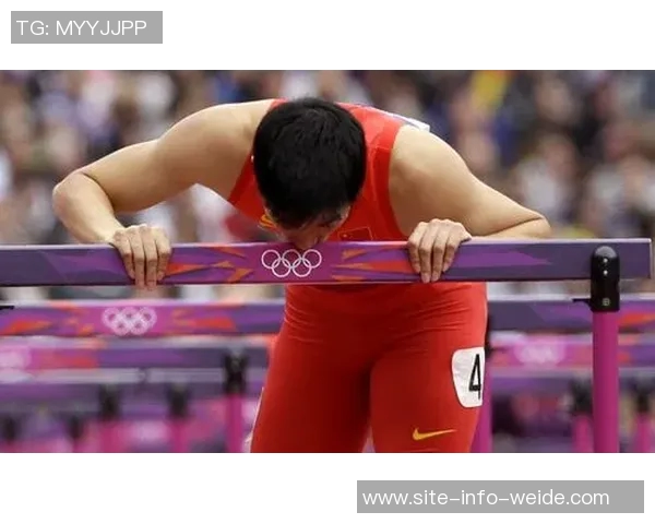 康宁汉姆回忆童年橄榄球经历父亲是运动员激励我热爱这项运动 康宁汉姆回忆童年橄榄球经历父亲是运动员激励我热爱这项运动